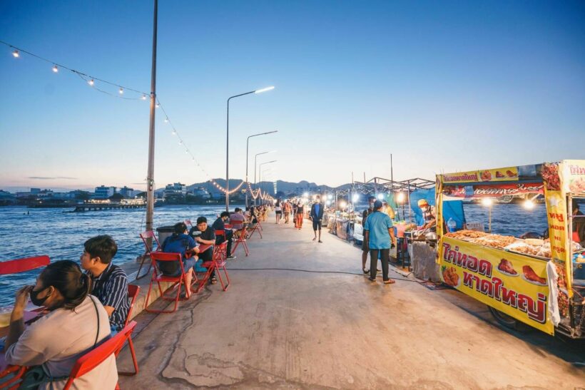 saphan pla night market